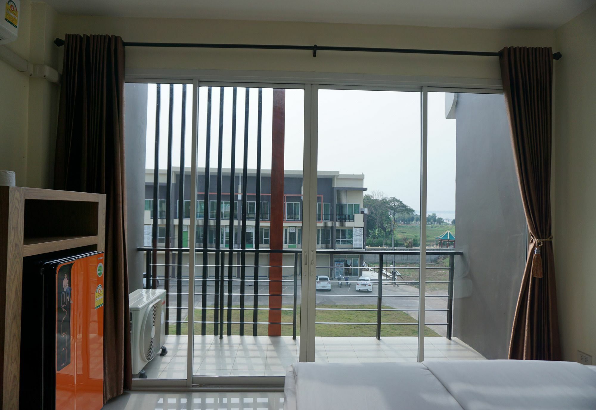 Lew Residence Phajau Kültér fotó